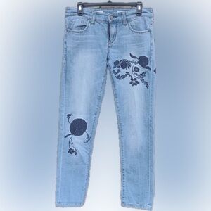 Anthropologie Pilcro Letterpress Embroidered Jeans. Hyphen. Fits like 6-8